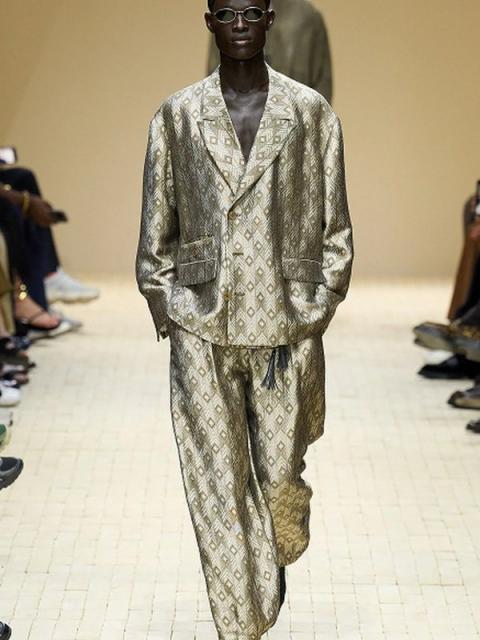 Коллекция Emporio Armani Menswear весна-лето 2026 (107887-emporio- armani-ss-10.jpg)
